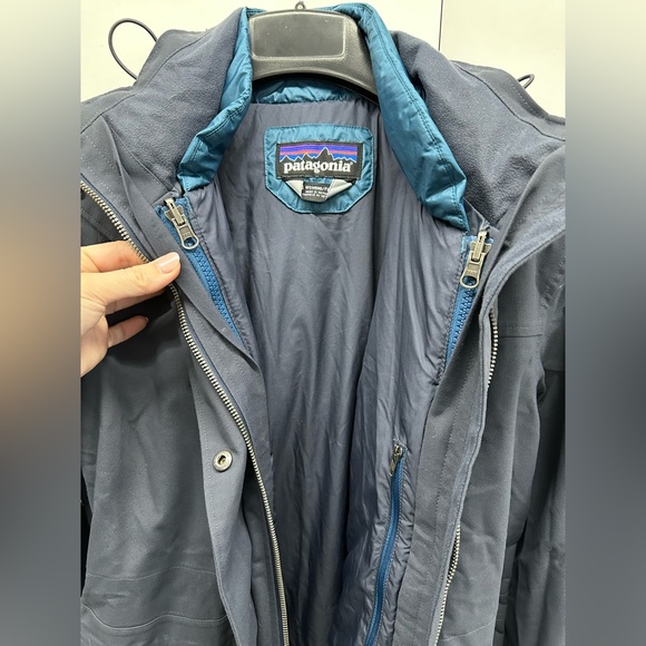 Patagonia Tres Down 3-In-1 Parka - Women's
Size XS, slate blue-grey - Picture 2 of 7